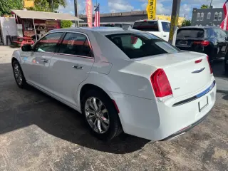 2020 Chrysler 300 Limited