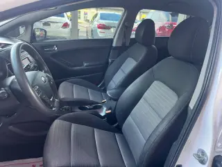 2016 Kia Forte5