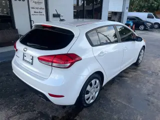 2016 Kia Forte5