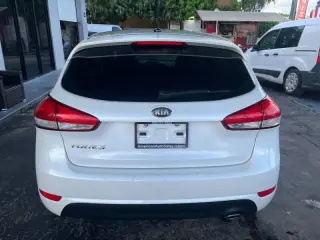 2016 Kia Forte5