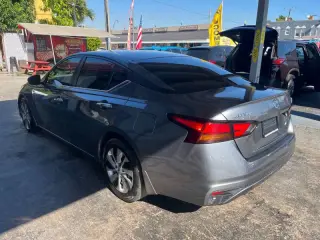 2021 Nissan Altima
