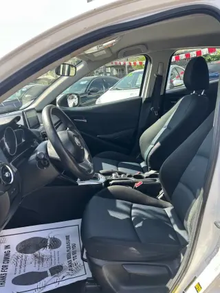 2017 Toyota Yaris IA
