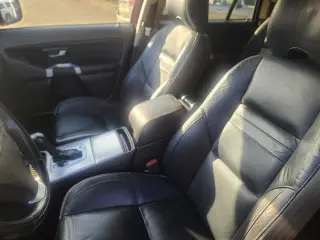 2007 Volvo XC90 V8 Sport 4-Door SUV