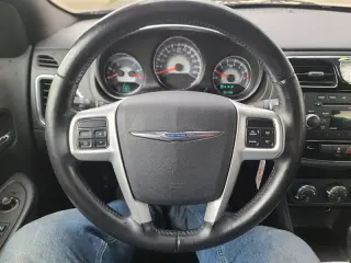 2011 Chrysler 200 Touring 4-Door Sedan