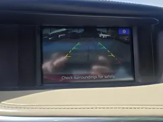 2017 INFINITI QX30 Luxury