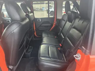2020 Jeep Wrangler Unlimited Sahara Altitude