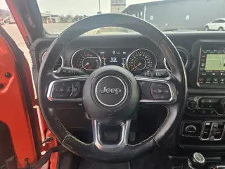 2020 Jeep Wrangler Unlimited Sahara Altitude