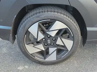 Hyundai KONA 2024 Limited 4dr Crossover