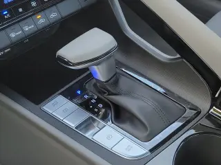 Hyundai ELANTRA Hybrid 2024 Blue 4dr Sedan