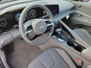Hyundai ELANTRA Hybrid 2024 Blue 4dr Sedan