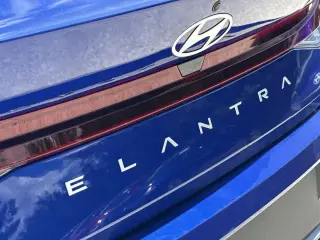 Hyundai ELANTRA 2025 SE 4dr Sedan