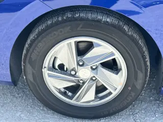 Hyundai ELANTRA 2025 SE 4dr Sedan