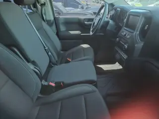 Chevrolet Silverado 1500 2024 4x2 Custom 4dr Crew Cab 5.8 ft. SB