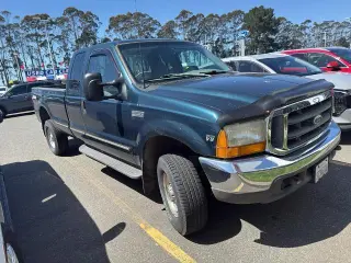 Ford F-250 Super Duty 1999 4dr XL 4WD Extended Cab SB