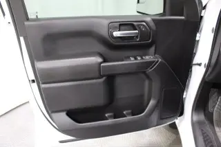 Chevrolet Silverado 1500 2024 4x2 Custom 4dr Crew Cab 5.8 ft. SB