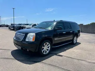 GMC Yukon XL 2011 AWD Denali XL 4dr SUV