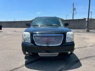 GMC Yukon XL 2011 AWD Denali XL 4dr SUV