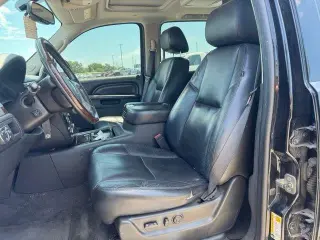 GMC Yukon XL 2011 AWD Denali XL 4dr SUV
