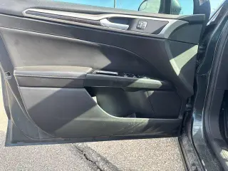 Ford Fusion 2016 SE 4dr Sedan