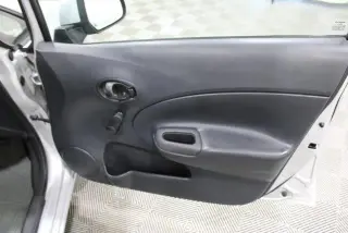 Nissan Versa Note 2014 S Plus 4dr Hatchback