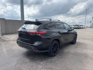 Toyota Highlander Hybrid 2022 AWD Limited 4dr SUV