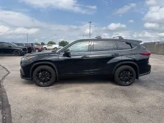 Toyota Highlander Hybrid 2022 AWD Limited 4dr SUV