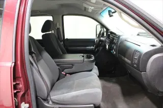 Chevrolet Silverado 2500HD 2008 4WD LT1 4dr Crew Cab LB