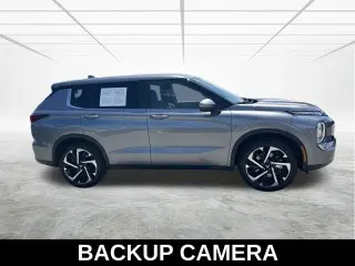 Mitsubishi Outlander 2024 SE 4dr SUV