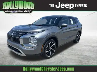 Mitsubishi Outlander 2024 SE 4dr SUV
