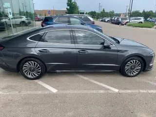 Hyundai SONATA Hybrid 2024 Limited 4dr Sedan