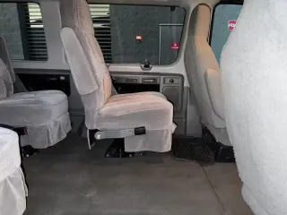 Ford E-Series 2010 E-350 SD XL 3dr Extended Passenger Van