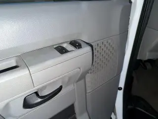 Ford E-Series 2010 E-350 SD XL 3dr Extended Passenger Van