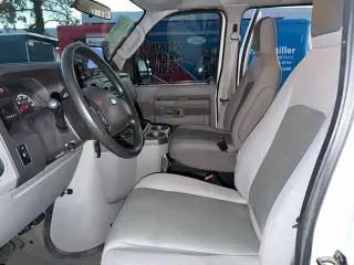 Ford E-Series 2010 E-350 SD XL 3dr Extended Passenger Van