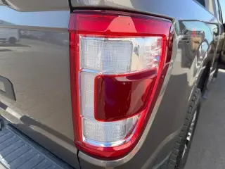 Ford F-150 2022 4x4 XL 4dr SuperCrew 5.5 ft. SB