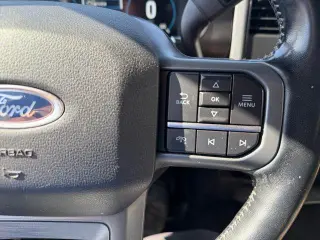 Ford F-150 2022 4x4 XL 4dr SuperCrew 5.5 ft. SB