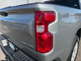 Chevrolet Silverado 1500 2026 4x2 Custom 4dr Crew Cab 5.8 ft. SB