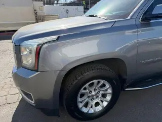 GMC Yukon XL 2020 4x4 SLT 4dr SUV