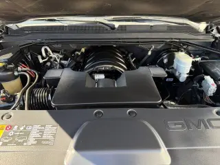 GMC Yukon XL 2020 4x4 SLT 4dr SUV