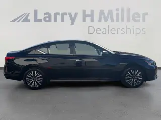 Nissan Altima 2025 2.5 SV 4dr Sedan