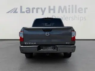 Nissan Titan 2022 4x2 S 4dr Crew Cab 5.6 ft. SB