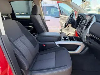 Nissan Titan 2021 4x2 SV 4dr Crew Cab 5.6 ft. SB