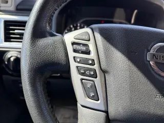Nissan Titan 2021 4x2 SV 4dr Crew Cab 5.6 ft. SB