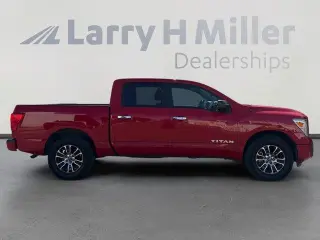 Nissan Titan 2021 4x2 SV 4dr Crew Cab 5.6 ft. SB