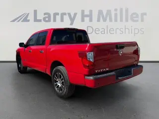 Nissan Titan 2021 4x2 SV 4dr Crew Cab 5.6 ft. SB