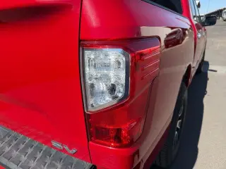 Nissan Titan 2021 4x2 SV 4dr Crew Cab 5.6 ft. SB