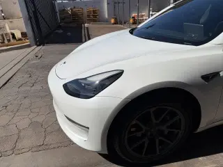 Tesla Model 3 2023 4dr Sedan