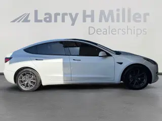 Tesla Model 3 2023 4dr Sedan
