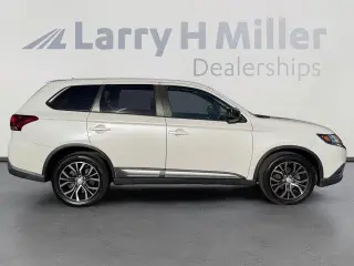 Mitsubishi Outlander 2016 AWD SE 4dr SUV
