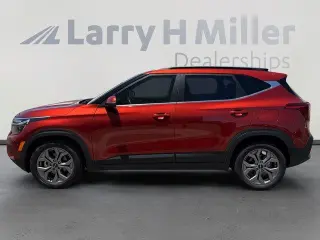 Kia Seltos 2024 S 4dr SUV
