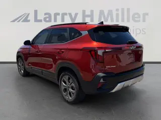 Kia Seltos 2024 S 4dr SUV